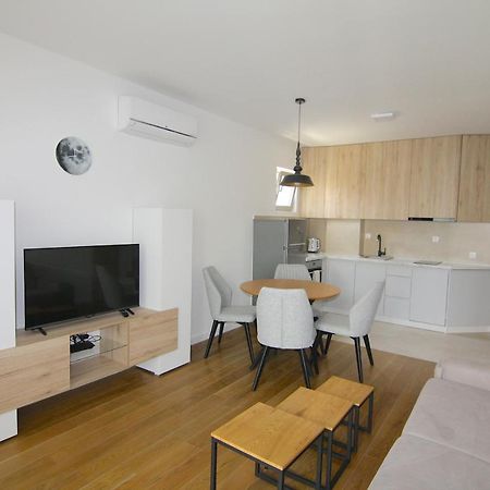 Apartments Lora Zmajeva, 7 Будва Экстерьер фото