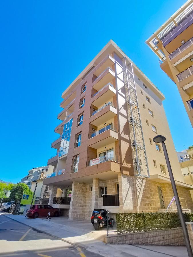 Apartments Lora Zmajeva, 7 Будва Экстерьер фото