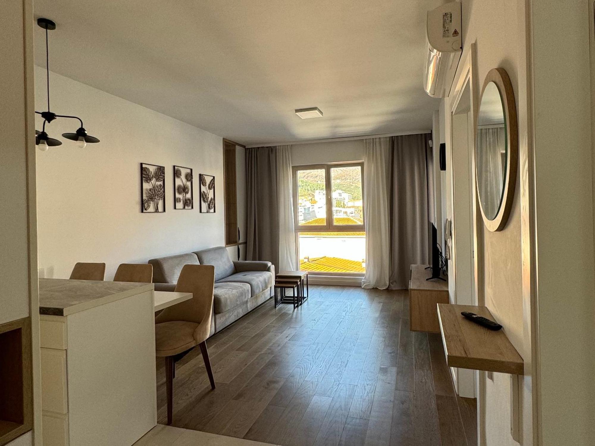 Apartments Lora Zmajeva, 7 Будва Экстерьер фото